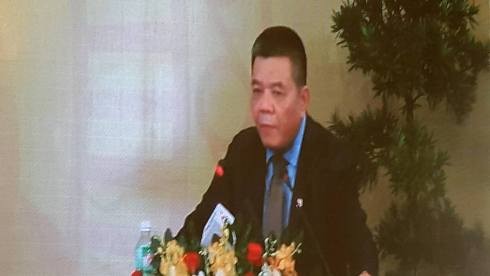 Chủ tịch Ngân hàng BIDV ông Trần Bắc Hà nêu ý kiến tại hội nghị đối thoại (ảnh: P.L)