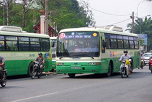 Lượng người dân TP.HCM đi xe buýt ngày càng giảm theo từng năm (ảnh: P.L)