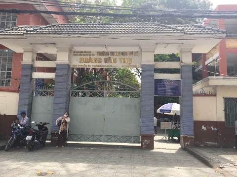 Trường trung học cơ sở Hoàng Văn Thụ, quận 10, nơi xảy ra việc các nữ sinh đánh nhau (ảnh: P.L)