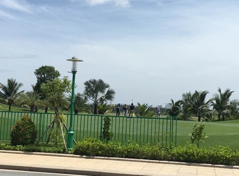 Cử tri quận Tân Bình đề nghị cần chấm dứt ngay hoạt động sân golf bên trong sân bay (ảnh: P.L)