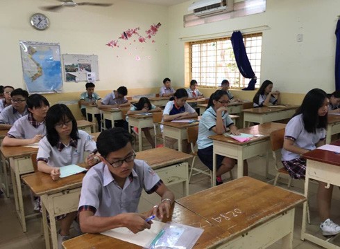 Học sinh lớp 9 tham gia kỳ thi tuyển sinh lớp 10 trên địa bàn quận Bình Thạnh, Thành phố Hồ Chí Minh (ảnh: P.L)