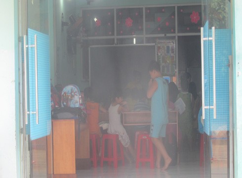 Một cơ sở bán trú ở phường Hiệp Thành, quận 12 vẫn dạy thêm cho học sinh tiểu học sáng 11/7 (ảnh: P.L)