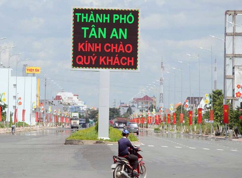 Thành phố Tân An, nơi ông Quang bị mất gần 400 triệu đồng khi đi kiểm tra doanh nghiệp (ảnh: baodauthau.vn)