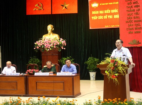 Chủ tịch nước Trần Đại Quang phát biểu tại Hội nghị tiếp xúc cử tri (ảnh: P.L)