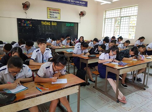 Lớp 11A1 của Trường Long Thới, nơi cô Châu là giáo viên day Toán (ảnh: P.L)