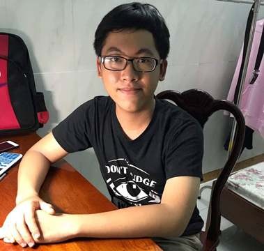 Nguyễn Trần Công Đạt, thí sinh duy nhất đạt điểm 10 môn Toán trong kỳ thi vừa qua (ảnh: nhân vật cung cấp)