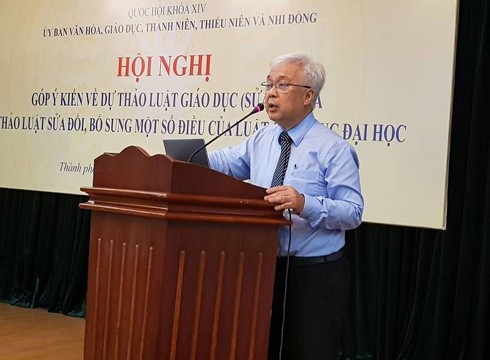 Phó Giáo sư Phan Thanh Bình phát biểu tại hội nghị sáng ngày 21/8 ở Thành phố Hồ Chí Minh (ảnh: P.L)