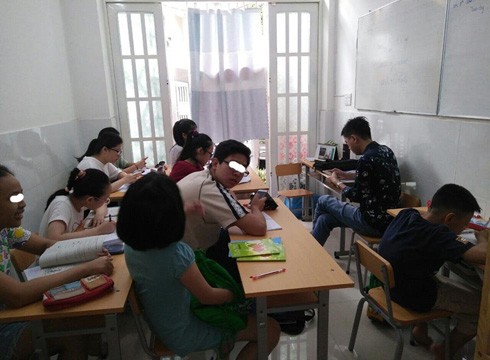 Bên trong phòng dạy thêm của cơ sở Hoa Sen Việt (ảnh: CTV)