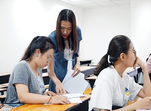 Thí sinh tham dự kỳ thi đánh giá năng lực đợt 1 của Trường Đại học Quốc tế Hồng Bàng (ảnh: HIU)