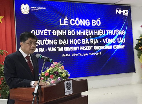 Giáo sư Nguyễn Lộc phát biểu nhậm chức (ảnh: NHG)
