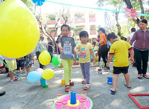 Học sinh Thành phố Hồ Chí Minh vui chơi, tham gia sinh hoạt hè (ảnh minh họa: SGGP)