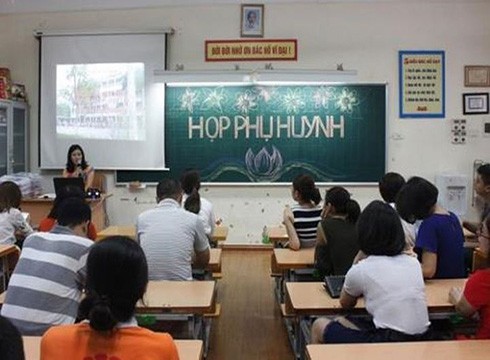 Một buổi họp phụ huynh trong trường học (ảnh: teachvn.com)