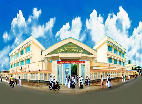 Trường trung học phổ thông Nguyễn Trung Trực, Rạch Giá, Kiên Giang (ảnh: website trường)