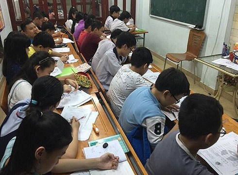Thành phố Hồ Chí Minh ngưng tiếp nhận hồ sơ xin tổ chức dạy thêm (ảnh: giasubinhduong.org)