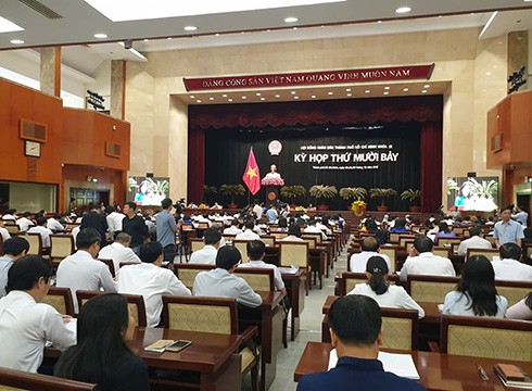 Phiên khai mạc kỳ họp lần thứ 17 của Hội đồng nhân dân Thành phố Hồ Chí Minh khóa IX (Ảnh: P.L)