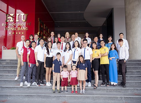 Sinh viên của Trường Đại học Quốc tế Hồng Bàng sẽ được giảm 20% học phí (ảnh: NHG)