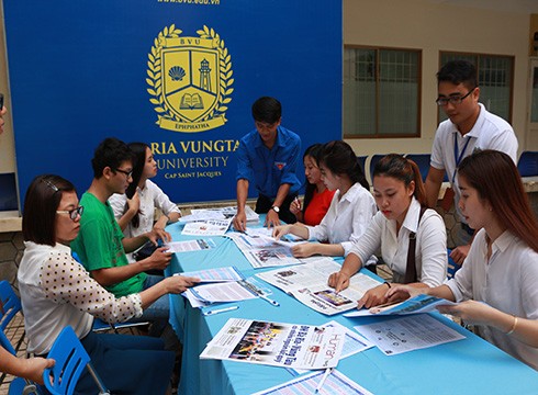 Thí sinh đăng ký xét tuyển bằng học bạ vào Trường Đại học Bà Rịa - Vũng Tàu (ảnh: BVU)
