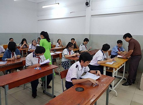 Học sinh Thành phố Hồ Chí Minh làm bài thi tuyển sinh lớp 10 năm 2018 (ảnh minh họa: P.L)