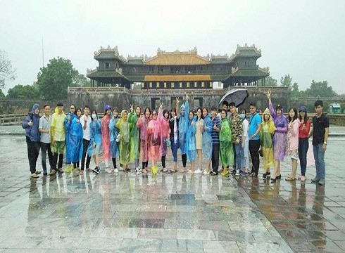 Sinh viên Trường Đại học Bà Rịa - Vũng Tàu đi thực tập về du lịch (ảnh: BVU)