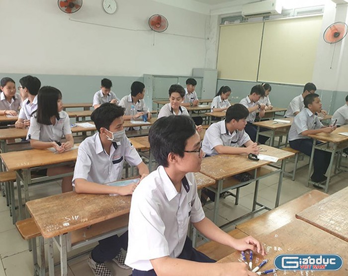 Thí sinh chuẩn bị làm bài thi tuyển sinh vào lớp 10 ở Thành phố Hồ Chí Minh (ảnh: P.L)