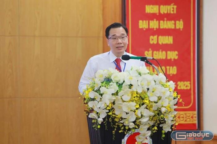 Ông Trịnh Duy Trọng - Trưởng phòng Chính trị tư tưởng phát biểu tại hội nghị (Ảnh: CTV)