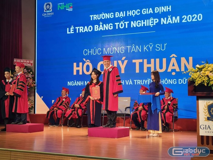 Trường Đại học Gia Định tổ chức lễ tốt nghiệp cho 214 sinh viên (ảnh: P.L)