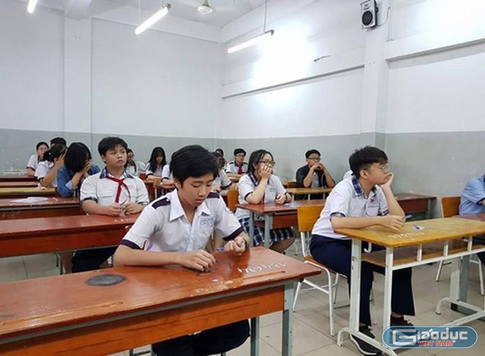 Học sinh Thành phố Hồ Chí Minh làm bài tuyển sinh vào lớp 10 (ảnh minh họa: P.L)