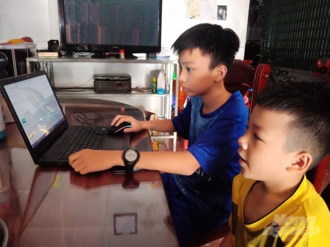 Học sinh tiểu học ở Cà Mau sẽ dừng học trực tuyến từ tuần tới (ảnh minh họa: nongnghiep.vn)
