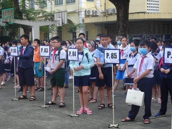 Học sinh tham dự khảo sát vào lớp 6 của trường THPT chuyên Trần Đại Nghĩa (ảnh: SGGP)