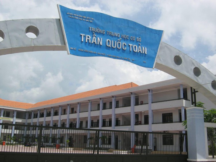 Trường trung học cơ sở Trần Quốc Toản, phường Bình Hưng Hòa A, quận Bình Tân (ảnh minh họa: website trường)