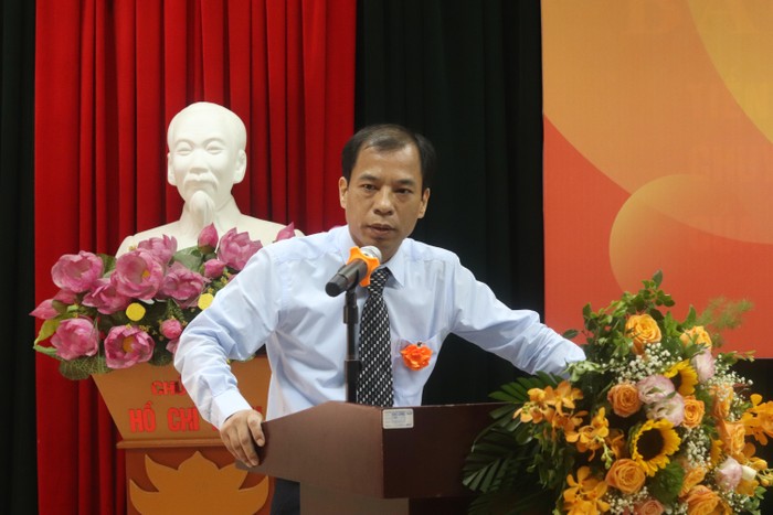Phó Giáo sư, Tiến sĩ Nguyễn Văn Trào (Phó Hiệu trưởng Trường Đại học Sư phạm Hà Nội).
