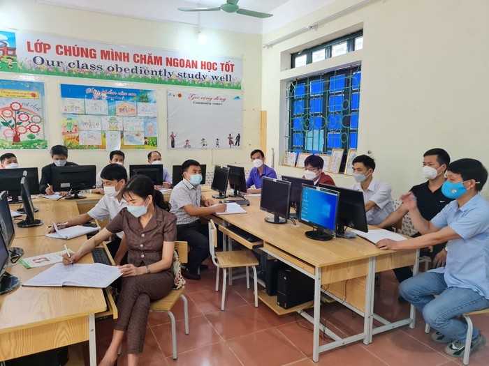 Phòng Giáo dục và Đào tạo huyện Than Uyên tổ chức bồi dưỡng cho giáo viên dạy môn tiếng Anh và Tin học. (Ảnh: Sở Giáo dục và Đào tạo Lai Châu).
