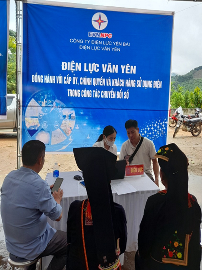 Đồng hành với cấp ủy, chính quyền địa phương trong công tác chuyển đổi số tại các vùng nông thôn, vùng sâu, vùng xa huyện Văn Yên, tỉnh Yên Bái.