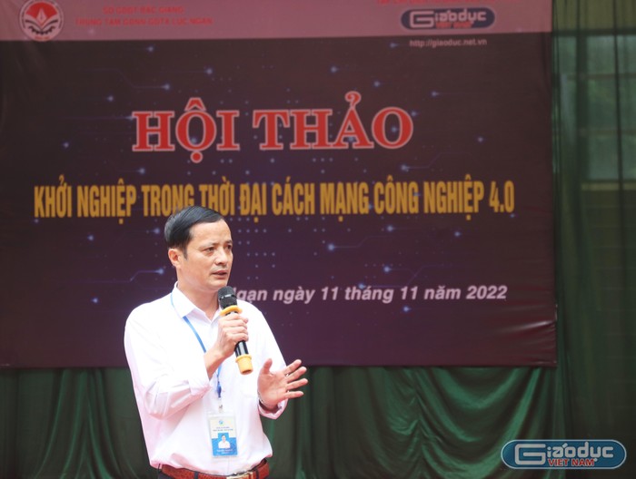 Ông Nguyễn Minh Vỹ - Giám đốc Trung tâm Giáo dục nghề nghiệp - Giáo dục thường xuyên huyện Lục Ngạn (Bắc Giang) phát biểu.