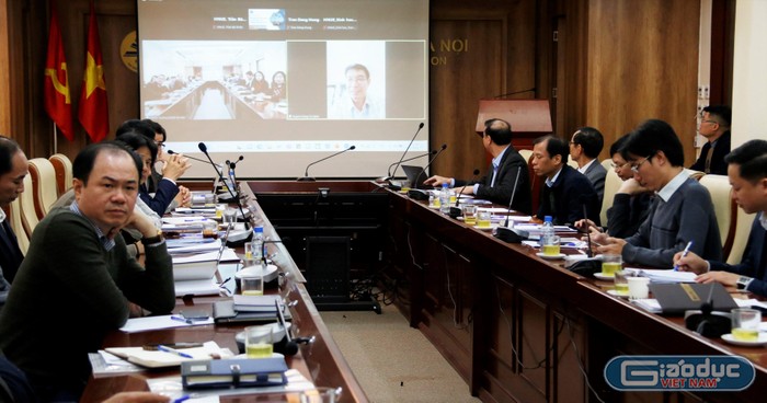 Đại diện Trường Đại học Quy Nhơn dự tọa đàm trực tuyến.