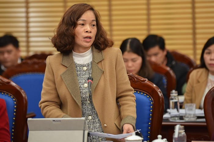 Bà Nông Thị Hiền - Phó Giám đốc Sở Tài chính tỉnh Bắc Kạn phát biểu tại buổi làm việc. Ảnh: Thế Đại.