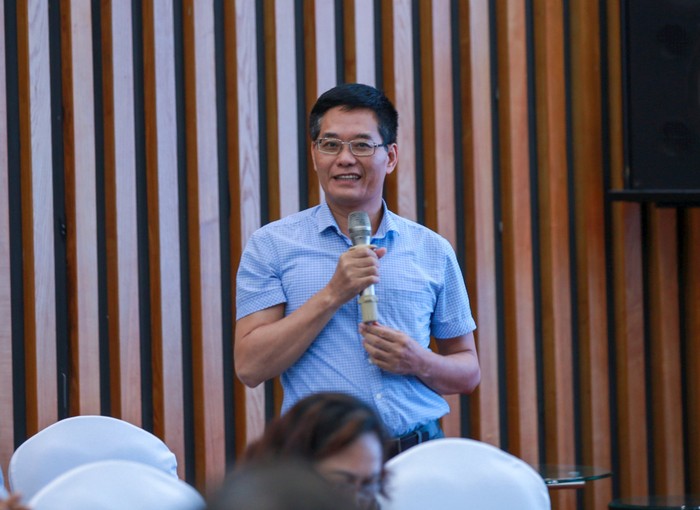 Ông Nguyễn Văn Sơn - Giảng viên tại Đại học Thủy lợi chia sẻ ý kiến tại Diễn đàn.