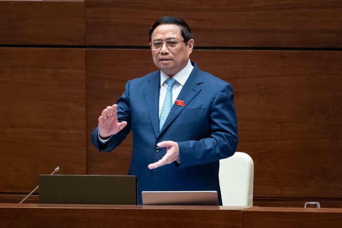 Thủ tướng Chính phủ Phạm Minh Chính trả lời chất vấn sáng ngày 08/11. Ảnh: quochoi.vn.