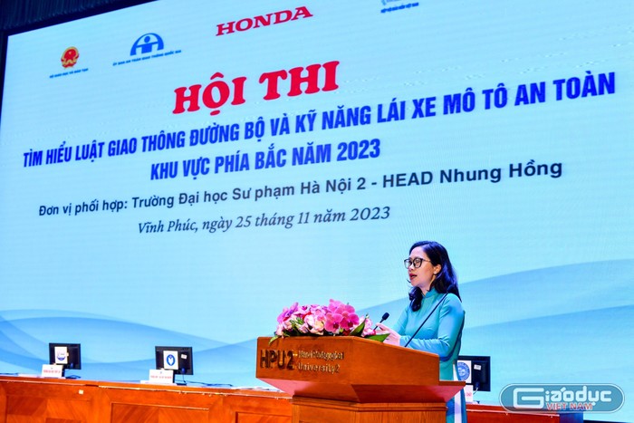 Bà Nguyễn Thị Nhung - Phó vụ trưởng Vụ Công tác Chính trị và Học sinh sinh viên (Bộ Giáo dục và Đào tạo).