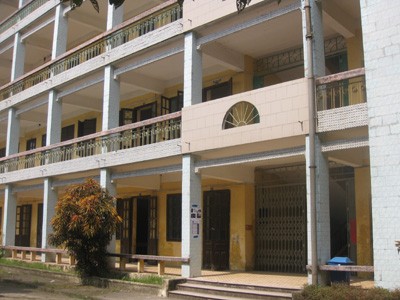Khu giảng đường được sử dụng làm phòng thi trong kỳ thi tuyển công chức năm 2011 tại trường CĐSP Nam Định (ảnh Thành Chung).