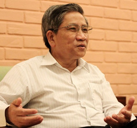 Theo GS Nguyễn Minh Thuyết: Cán bộ không phải là người cai trị.
