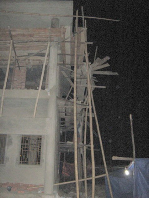 Lúc 16g 45 phút ngày 15-9-2009, Trường mầm non xã Thịnh Lộc (Lộc Hà, Hà Tĩnh) đang xây dựng thì bất ngờ mái trên tầng hai của trường sập đổ khiến 2 người thiệt mạng, 3 người bị thương nặng. Những người này đều là thợ xây
