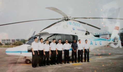 Chiếc trực thăng mới của ông Trần Đình Long khi về đến Việt Nam.