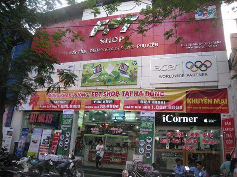 Cửa hàng FPT shop số 45 Thái Hà (Hà Nội) nơi anh T.L mua hàng.