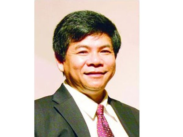 Ông Phạm Trung Cang, Chủ tịch Hội đồng quản trị đầu tiên của Ngân hàng Á Châu và là Phó chủ tịch từ năm 1994 đến nay, đồng thời ông cũng là thành viên Hội đồng sáng lập ngần hàng ACB. Ông Cang cũng từng giữ chức vụ Tổng giám đốc điều hành từ năm 1994 đến năm 2001.