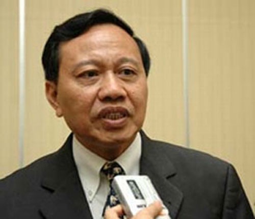 Ông Lương Văn Tự, nguyên Thứ trưởng Bộ Thương mại (nay là Bộ Công thương), người vừa được bầu làm Phó chủ tịch HĐQT của ACB.