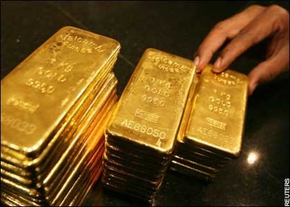 Khoảng cách giữa giá vàng thế giới và trong nước đang dần được thu hẹp.