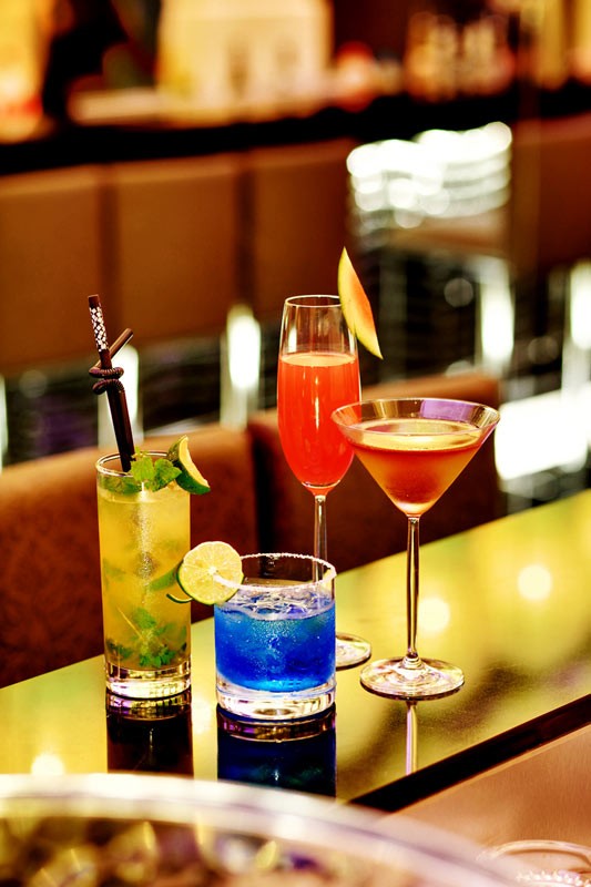 Đến đây, bạn sẽ được thưởng thức bộ sưu tập cocktail của Summit Lounge mang hơi thở của xu hướng pha chế đang thịnh hành trên thế giới.