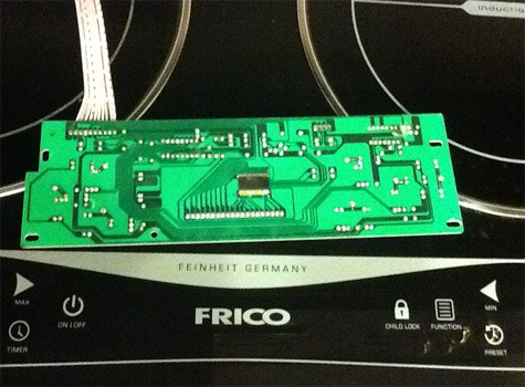 Một bộ vi mạch - linh kiện cho bếp điện Frico có giá 35 USD. Nếu sau thời gian bảo hành, bếp hỏng, khách hàng liên tục phải thay thì sẽ rất tốn kém.