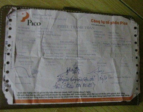 Phiếu giao hàng kiêm xuất kho của Pico có ghi rõ còn thiếu sản phẩm khuyến mại, tuy nhiên, tới gần 2 tháng sau cô Tâm mới nhận được hàng.